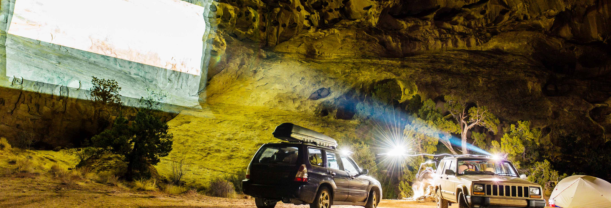 Projector for Camping and Outdoor
