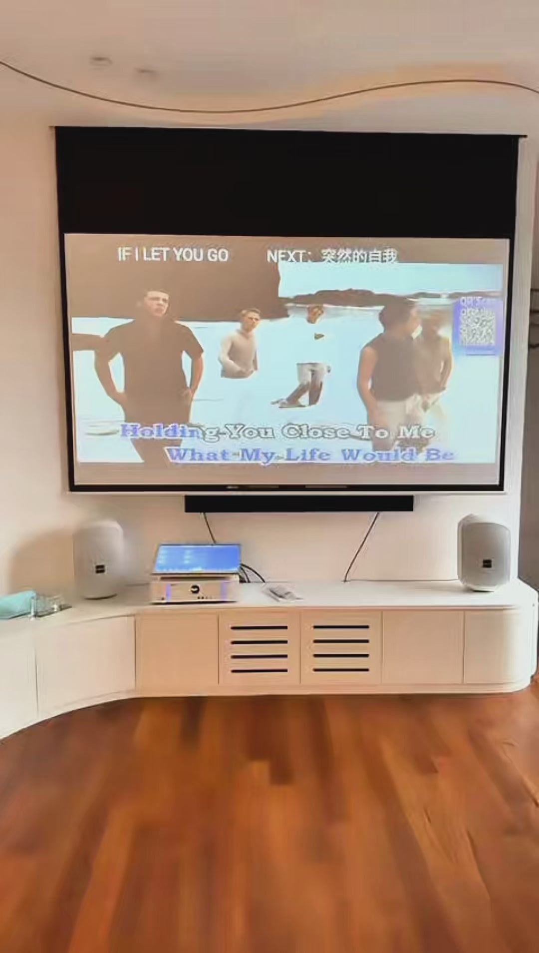 Netflix Full HD Google TV Smart Projector with AI Focus & Keystone – Eva Vela 360 | INNOVATIVE